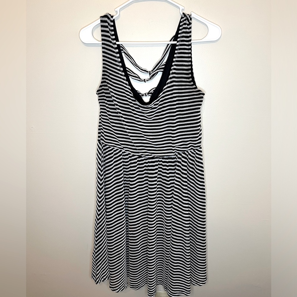 Hot Topic Black And White Striped Skater Dress Size L EUC